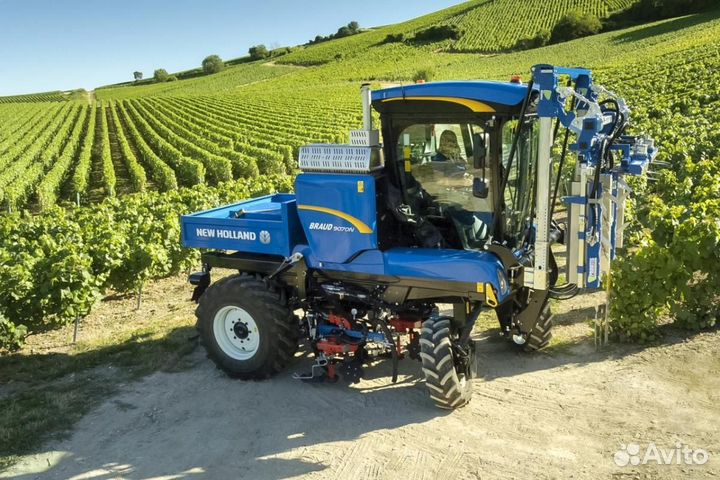 На разборке Нью Холанд New Holland сельхозтехника