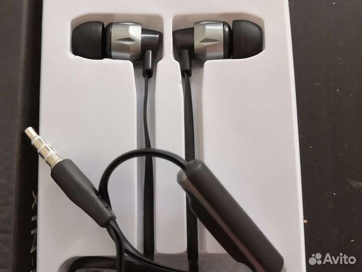 Наушники и зарядки