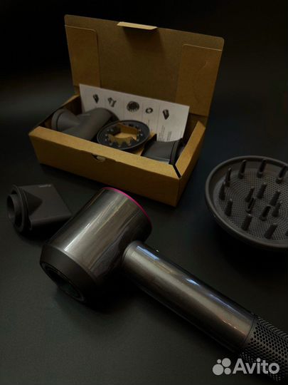 Фен Dyson supersonic