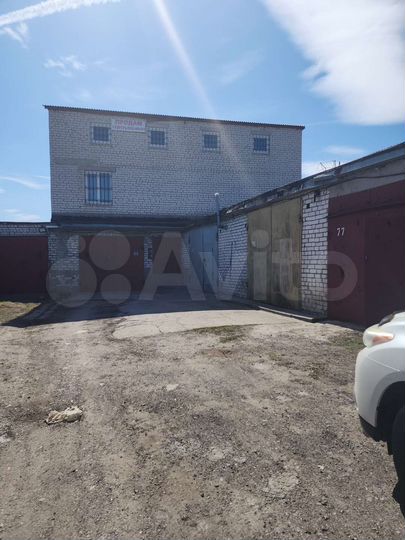 Гараж, > 30 м²