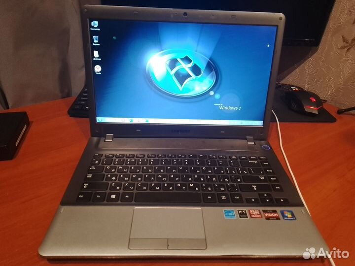 Ноутбук Samsung NP355V4C