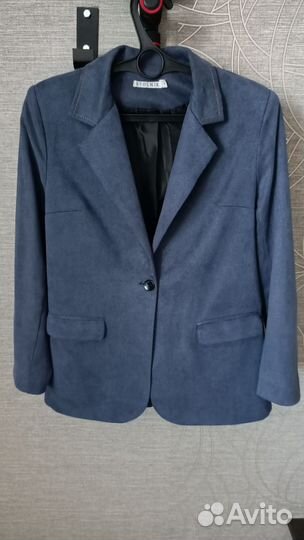 Брючный костюм женский