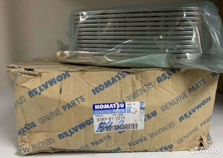 Маслоохладитель Komatsu 6743612210