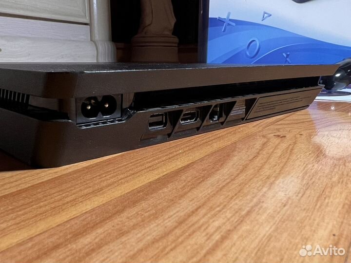 Sony PS4 slim 1tb
