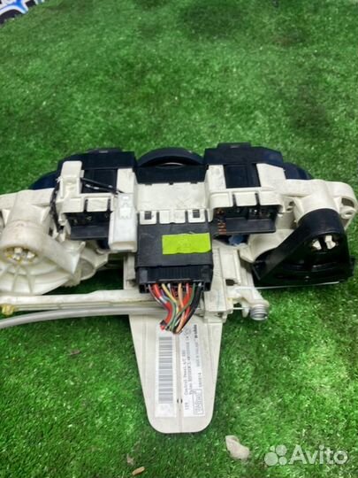 Блок управления климат-контролем Nissan Note E11