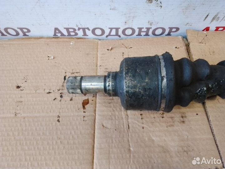 Полуось привод передний левый Peugeot 605 2.5TD