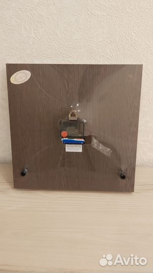 Часы настенные новые