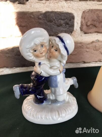 Танцоры фигурка и колокольчик Германия