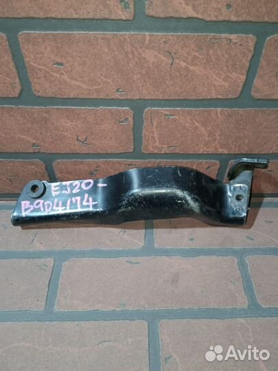 Крепление subaru forester SG5 EJ205