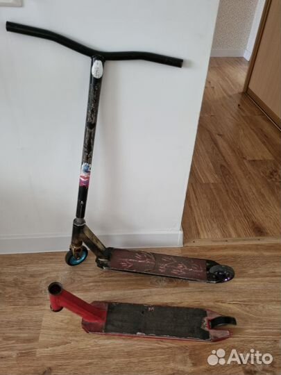 Трюковой самокат(на запчасти )