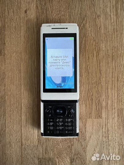 Мобильный телефон sony ericsson u10i