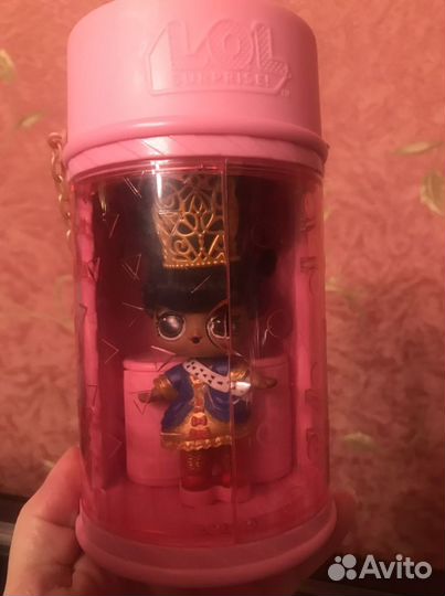 Лол с волосами