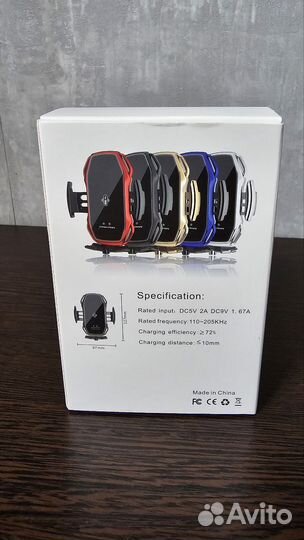 Держатель для телефона в машину с зарядкой