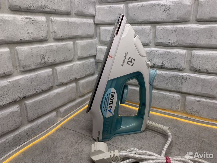 Утюг Electrolux EDB5230