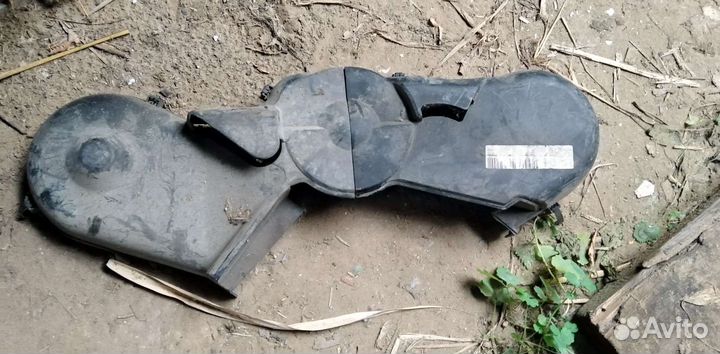 Ауди А6 С5 кожух ремня грм