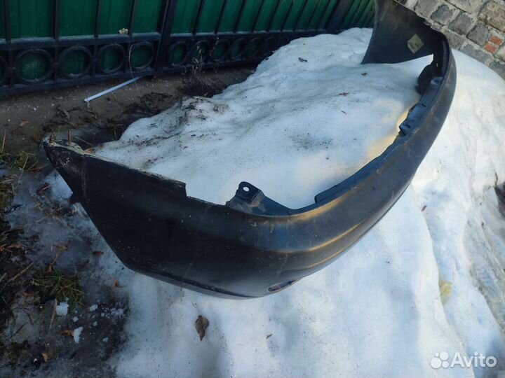 Продам бампер Ниссан Санни FB 14