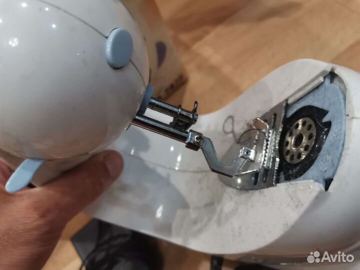 Deloni Dh-2070 швейная машинка