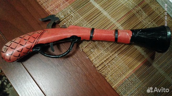 Пистолет игрушка СССР. Пиратский