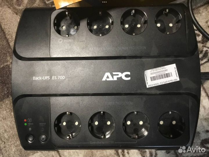 Источник бесперебойного питания APC 700Ва 405
