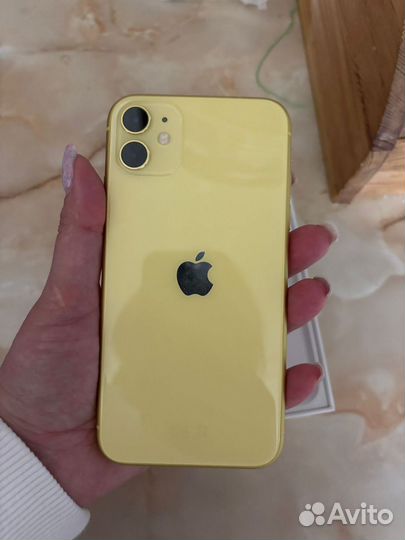 iPhone 11, 64 ГБ
