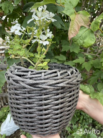 Кашпо для цветов напольное