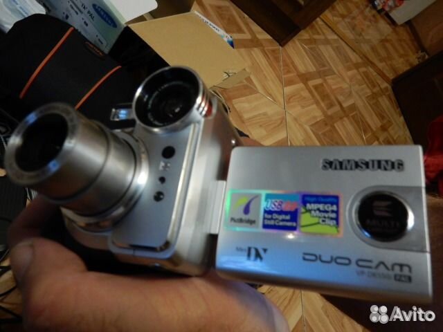 Видеокамера samsung VP-D6550i -это2006год касетная