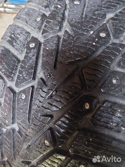 Nokian Tyres Hakkapeliitta 7 215/55 R16 97T