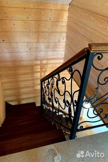 Лестница в коттедж
