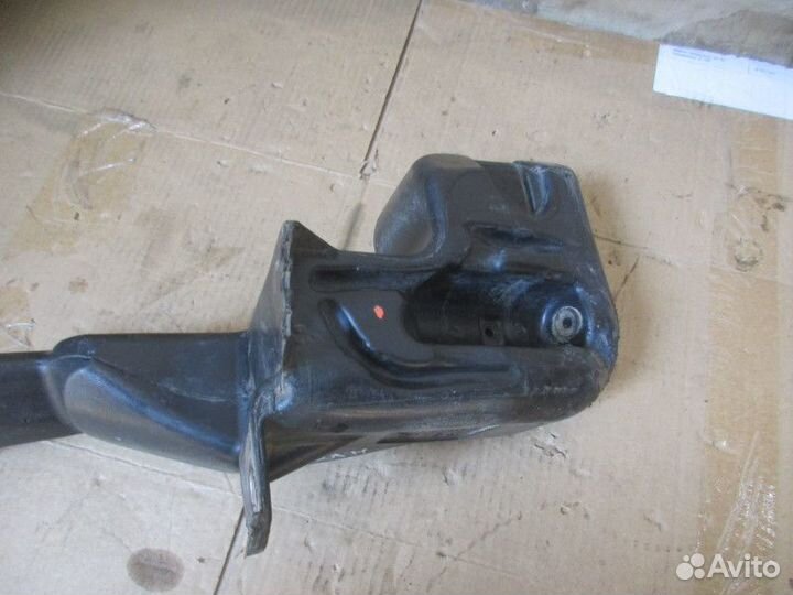 Бачок омывателя Opel Astra H / Family 2004-2015