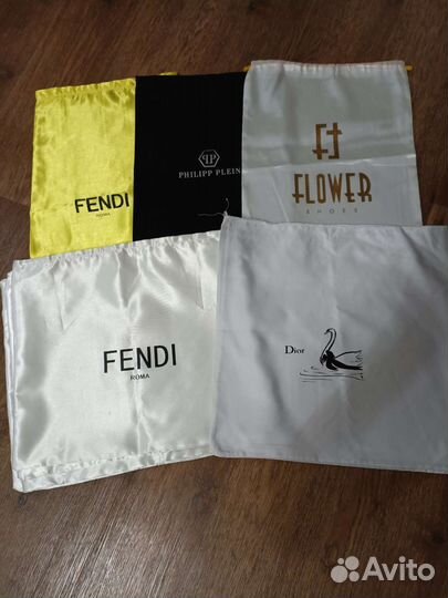 Брендовые пыльники, пакеты, чехлы для одежды