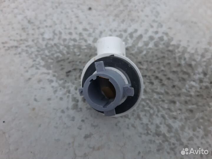 Патрон лампы поворотника для Рено Сандеро 1 покол