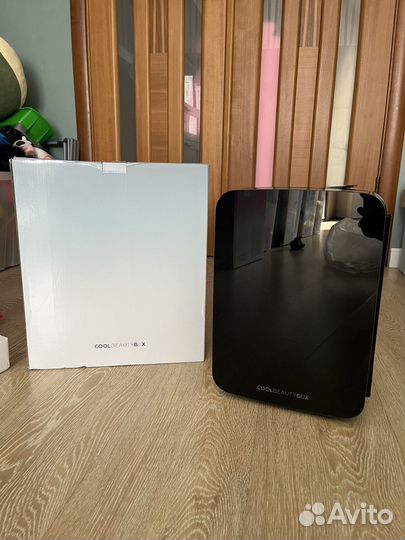 Холодильник для косметики новый Coolboxbeauty
