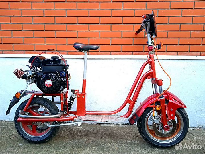 Самокат с мотором мотосамокат
