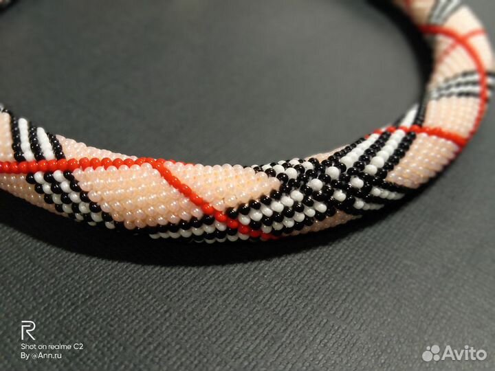 Жгут из бисера в стиле Burberry