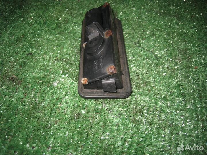 Кнопка багажника Ford Focus 2 (CB4) 2009
