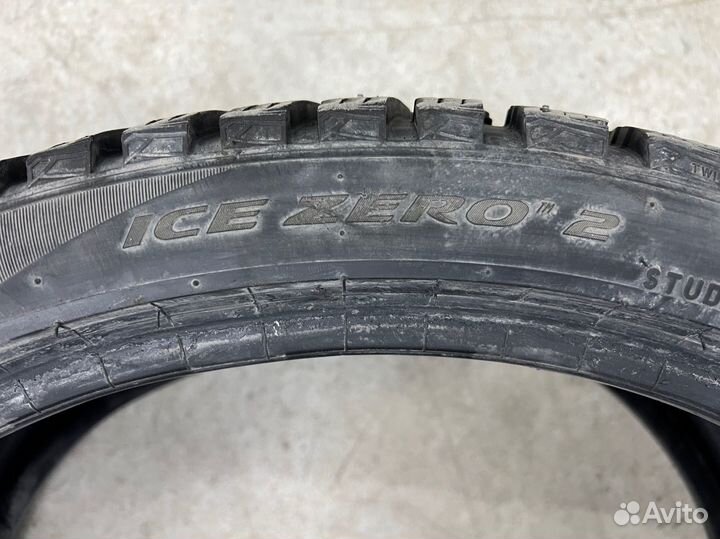 Pirelli Scorpion Ice Zero 2 315/30 R22 107H