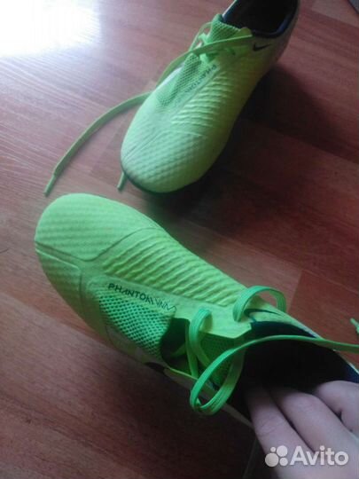 Футбольные бутсы Nike phantom venom