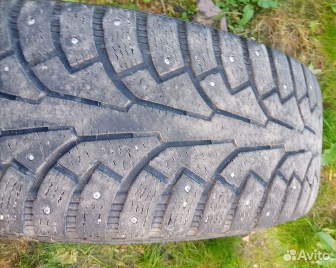 Nokian Tyres Hakkapeliitta 1 235/65 R18 110