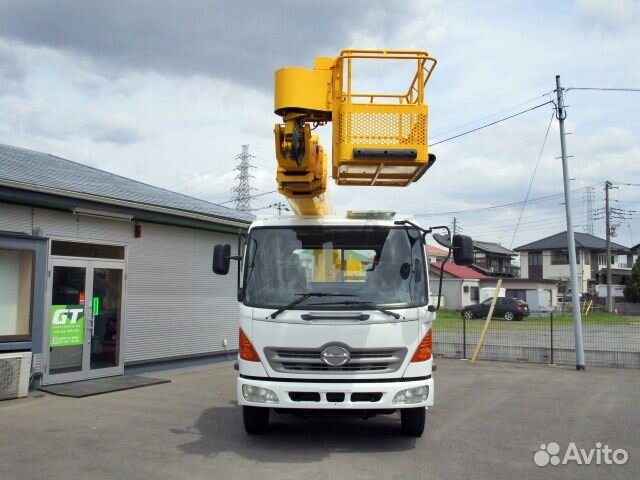 Hino Ranger Автовышка 27 метров