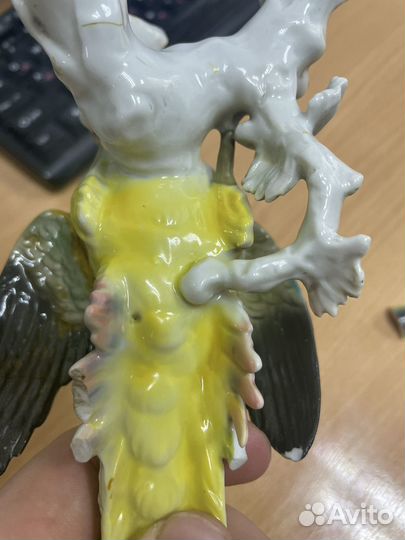 Фарфоровая статуэтка «Зелёный Попугайчик» 50-е г
