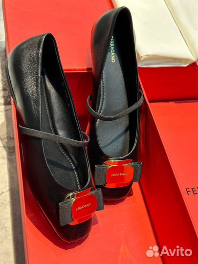 Балетки ferragamo