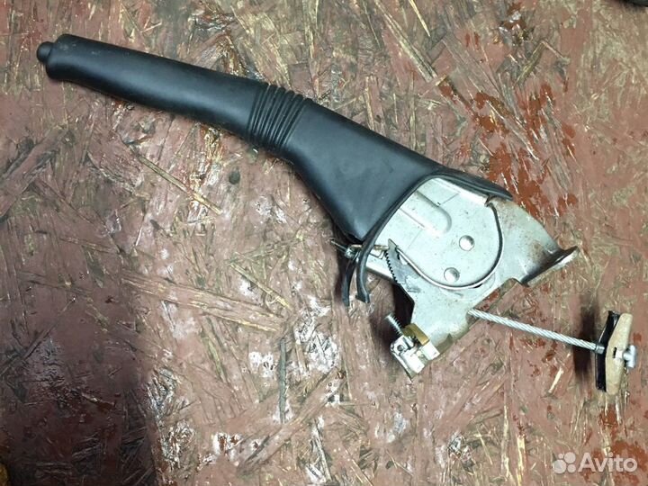 Ручка ручного тормоза Рено Логан I
