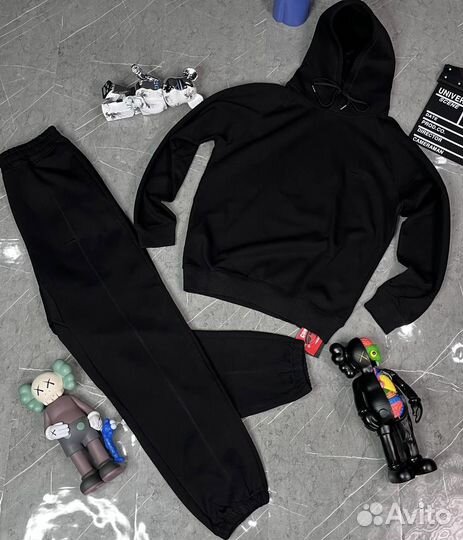 Спортивный костюм corteiz