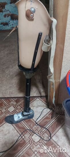 Протез левой ноги