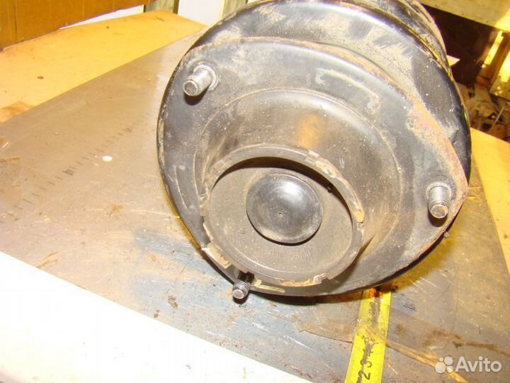 Амортизатор передний Hyundai santa fe classic 07г