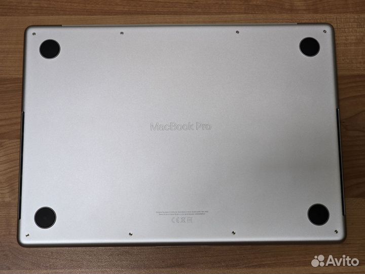 Apple MacBook Pro 14 M1 Pro 16Gb/1Tb рст