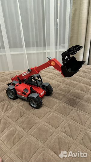 Продам Bruder Погрузчик колёсный Manitou MLT 633