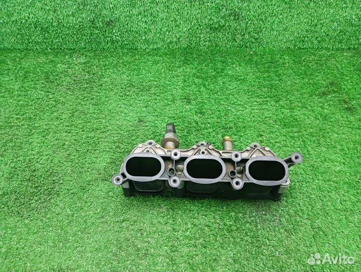 Впускной коллектор левый Audi A4 B8 8K