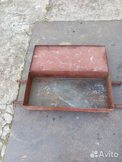 Ящик для инструмента металлический