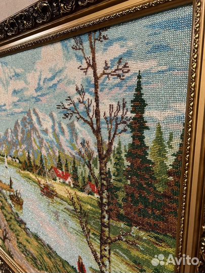 Картина вышитая бисером